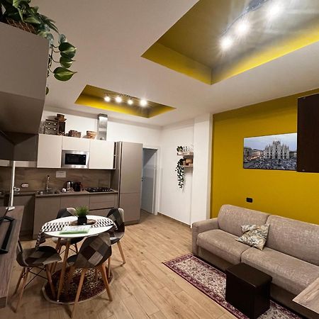 Nel Quartiere Bayres Suite Completamente Rinnovata Milano Dış mekan fotoğraf