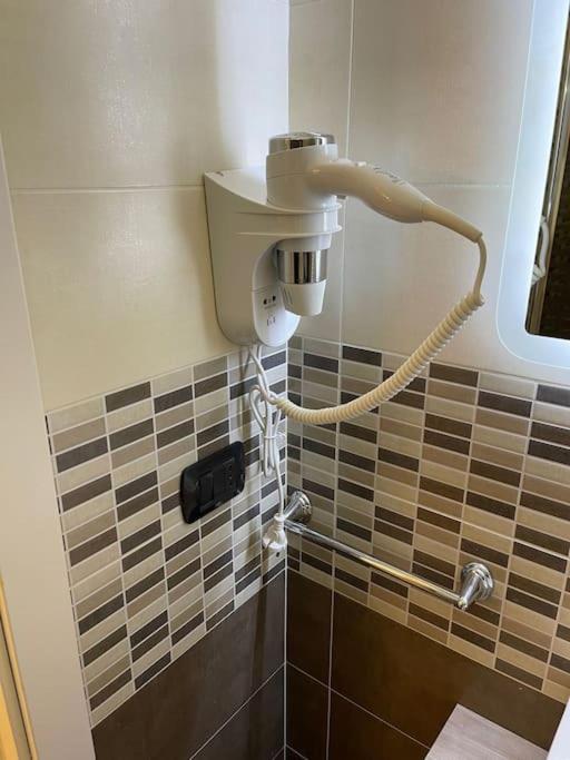 Nel Quartiere Bayres Suite Completamente Rinnovata Milano Dış mekan fotoğraf