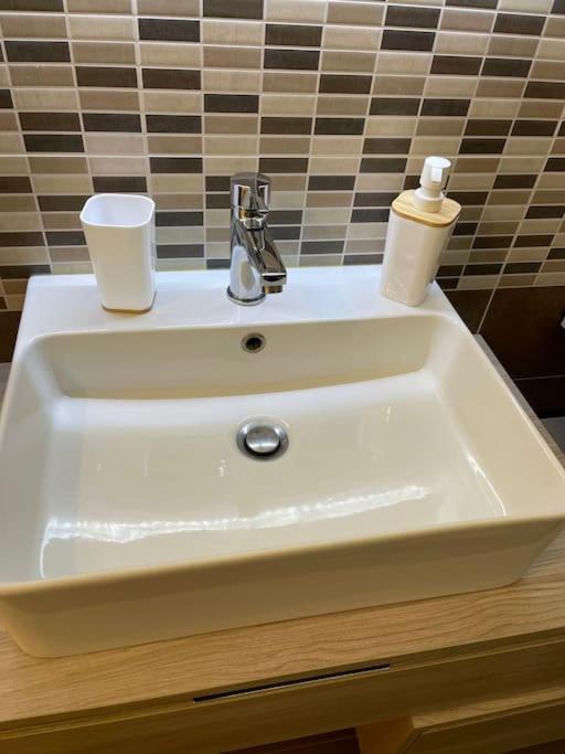 Nel Quartiere Bayres Suite Completamente Rinnovata Milano Dış mekan fotoğraf