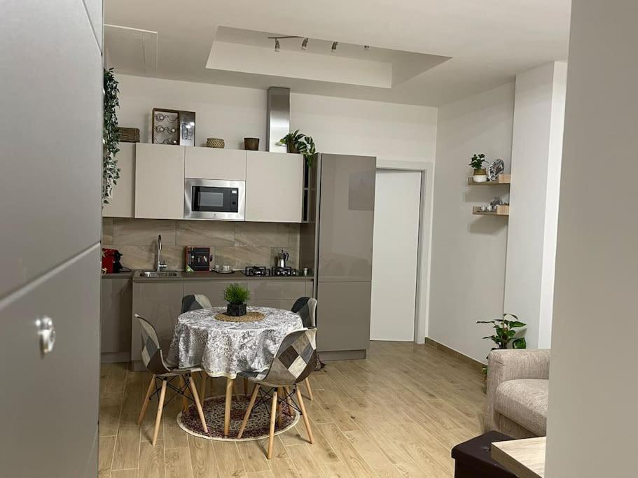 Nel Quartiere Bayres Suite Completamente Rinnovata Milano Dış mekan fotoğraf